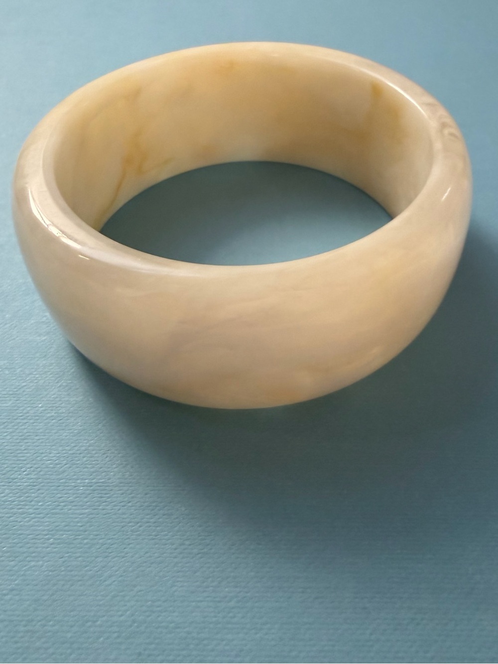 Cream Marbleized Enamel Bangle Bracelet - Picture 6 of 6